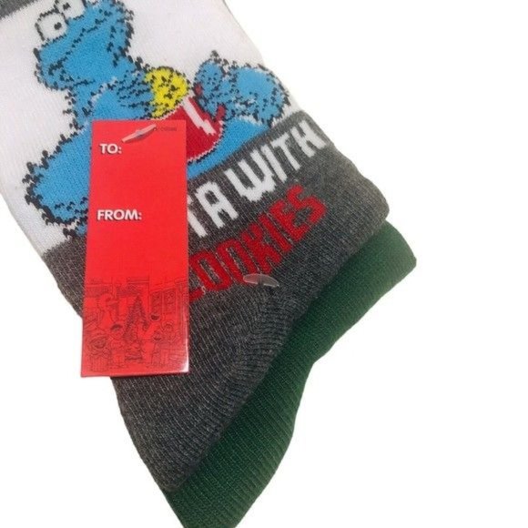 SESAME STREET Unisex Holiday Socks 2 Pairs Shoe Size 6.5-12 - Picture 2 of 5